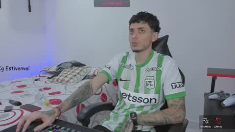 estivenvel online show from February 2026 01:59:02 AM