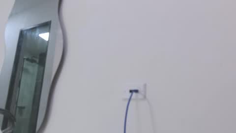 Snapshot of estrella_hanks_ chatting on April 2026 11:52:02 AM Estrella online show from April 2026 11:52:02 AM