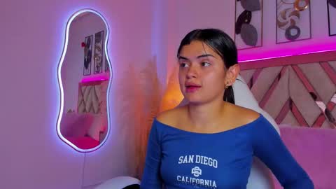 Snapshot of estrellavega_ chatting on March 2026 02:10:01 PM Estrella online show from March 2026 02:10:01 PM