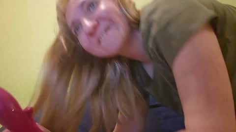 Snapshot of estrellawalters chatting on January 2025 05:42:02 PM estrellawalters online show from January 2025 05:42:02 PM