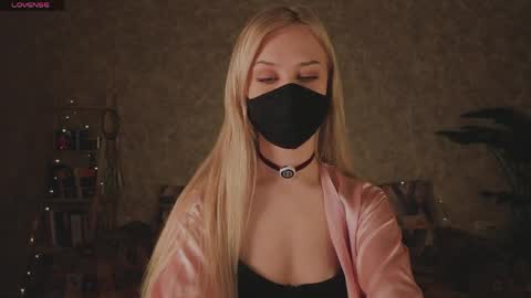 Sophia online show from March 2026 09:58:02 PM