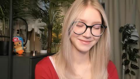 Natalie online show from February 2026 06:01:01 AM