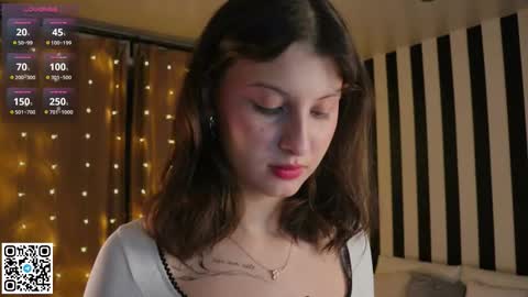 Snapshot of ethalhatchell chatting on December 2025 06:04:01 PM Elsa online show from December 2025 06:04:01 PM