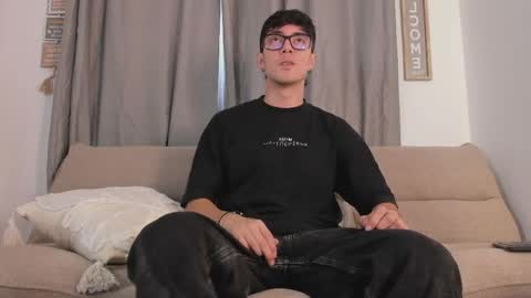 Snapshot of etham_wolf1 chatting on March 2026 05:47:01 PM etham_wolf1 online show from March 2026 05:47:01 PM