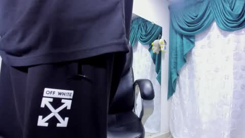 Ethan online show from February 2025 09:54:01 PM