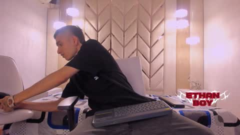 Ethan online show from February 2026 08:14:02 PM