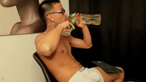 Ethan - Independent model online show from January 2026 09:40:02 PM