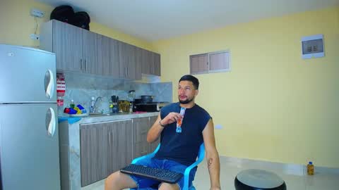 Snapshot of ethan_hawke_ chatting on December 2025 12:31:02 PM Jose online show from December 2025 12:31:02 PM