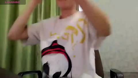 Snapshot of ethan_ice chatting on April 2026 05:34:01 AM Ethan online show from April 2026 05:34:01 AM