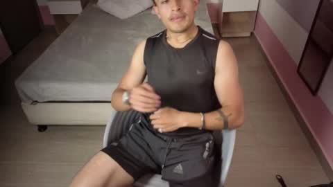 Snapshot of ethan_leon chatting on May 2026 07:51:02 PM Ethan online show from May 2026 07:51:02 PM