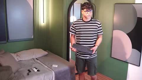 ethan_occonor online show from October 2025 12:55:02 PM