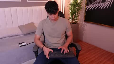 ethan_occonor online show from October 2025 12:59:01 PM