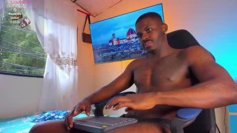 ethan travis online show from November 2025 06:40:01 PM