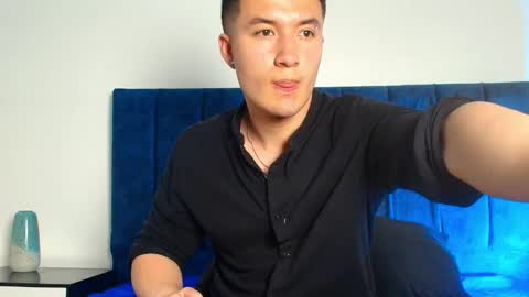 ethanconnor_ online show from November 2025 08:32:01 PM