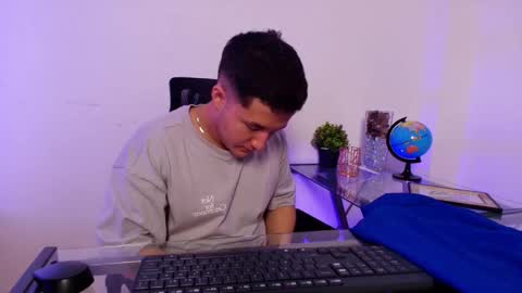 Snapshot of ethanconnor_ chatting on January 2026 12:22:02 PM ethanconnor_ online show from January 2026 12:22:02 PM