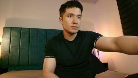 Snapshot of ethanconnor_ chatting on April 2026 12:00:02 PM ethanconnor_ online show from April 2026 12:00:02 PM
