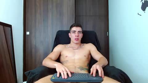 Snapshot of ethangreey1 chatting on December 2024 08:43:01 PM ethangreey1 online show from December 2024 08:43:01 PM