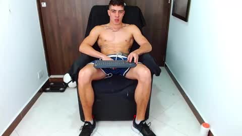 Snapshot of ethangreey1 chatting on February 2025 01:08:01 AM ethangreey1 online show from February 2025 01:08:01 AM