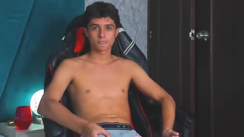 ethanlowell online show from February 2025 12:31:02 AM