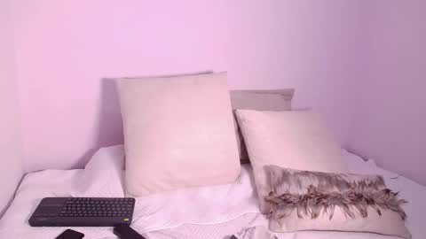 ethanlowell online show from February 2025 10:19:01 PM