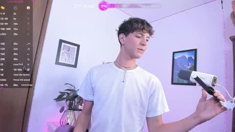 Snapshot of ethanross1 chatting on April 2026 10:25:02 PM Ethan Ross online show from April 2026 10:25:02 PM