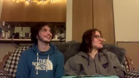 Snapshot of ethb0211 chatting on April 2026 04:44:02 AM ethb0211 online show from April 2026 04:44:02 AM