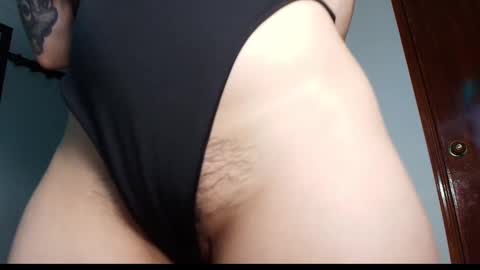 Sua online show from December 2025 05:16:01 AM