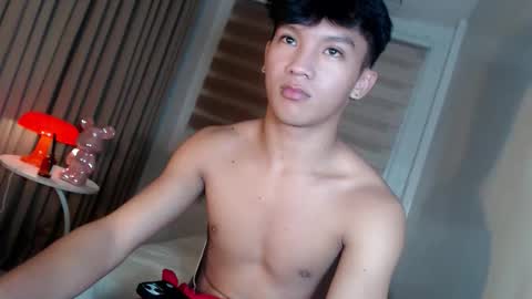 Snapshot of etherealboytoy4hire chatting on April 2026 10:36:02 PM Rey online show from April 2026 10:36:02 PM