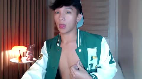 Snapshot of etherealboytoy4hire chatting on April 2026 02:24:01 PM Rey online show from April 2026 02:24:01 PM
