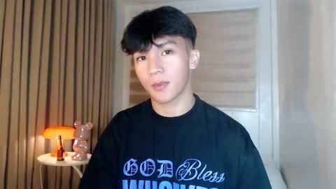 Snapshot of etherealboytoy4hire chatting on April 2026 03:50:01 PM Rey online show from April 2026 03:50:01 PM