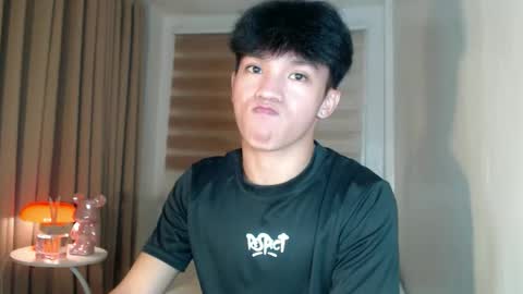 Snapshot of etherealboytoy4hire chatting on May 2026 03:06:01 PM Rey online show from May 2026 03:06:01 PM