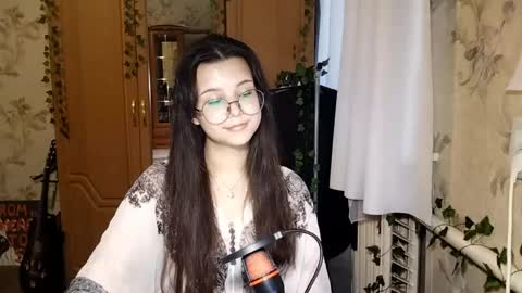 Lily 1st day online show from May 2026 03:20:02 PM