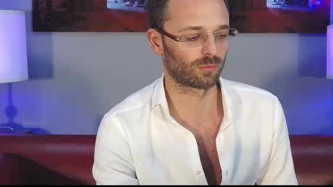 euginehot online show from December 2024 03:00:01 PM