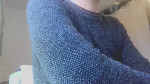 eunile online show from December 2025 12:47:02 PM