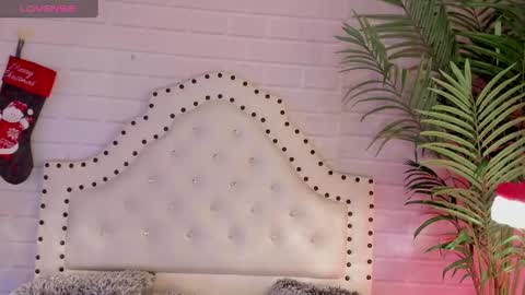 Snapshot of eureekaa chatting on December 2024 04:16:02 AM  Eurekaa  online show from December 2024 04:16:02 AM