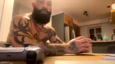 Snapshot of european_couple30 chatting on December 2024 02:49:02 AM Power couple30 online show from December 2024 02:49:02 AM