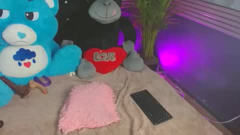 Snapshot of eva_06 chatting on November 2025 11:25:02 PM eva_06 online show from November 2025 11:25:02 PM