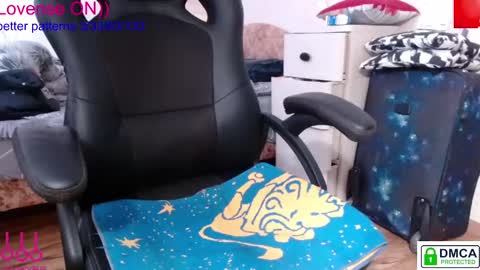 Snapshot of eva_blond_hot chatting on February 2025 07:33:02 AM Eva online show from February 2025 07:33:02 AM