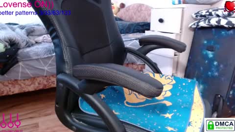 Snapshot of eva_blond_hot chatting on March 2025 11:07:01 AM Eva online show from March 2025 11:07:01 AM