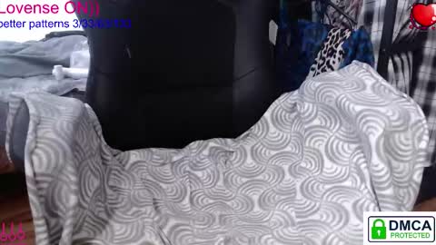 Snapshot of eva_blond_hot chatting on November 2025 09:20:01 AM Eva online show from November 2025 09:20:01 AM