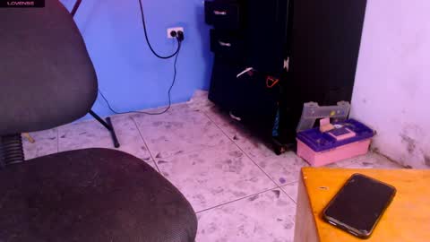 Snapshot of eva_brooks1 chatting on April 2026 02:50:01 PM Iris Smile independent model online show from April 2026 02:50:01 PM