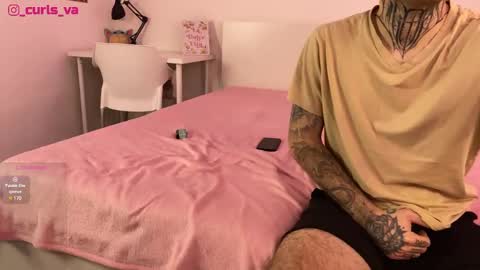 Snapshot of eva_curl chatting on February 2025 12:22:02 PM Hi were Eva and David online show from February 2025 12:22:02 PM