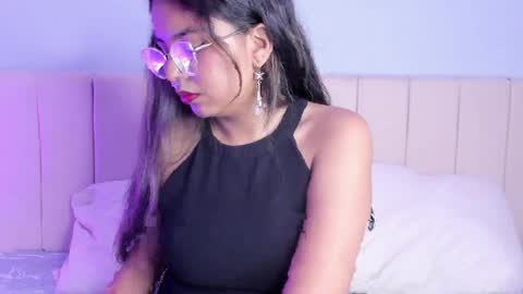 Snapshot of eva_elfie_1 chatting on April 2026 04:07:02 PM Eva online show from April 2026 04:07:02 PM