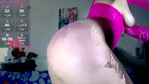 Snapshot of eva_hoot1 chatting on April 2026 04:45:01 PM EVA online show from April 2026 04:45:01 PM
