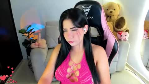 Snapshot of eva_lee18 chatting on March 2026 06:50:01 AM Eva online show from March 2026 06:50:01 AM