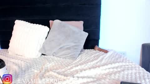 Snapshot of eva_miller7 chatting on November 2025 02:07:01 PM Eva online show from November 2025 02:07:01 PM