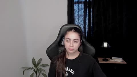 eva_monn online show from January 2025 03:57:01 PM