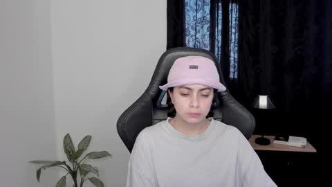 eva_monn online show from January 2025 03:57:02 PM