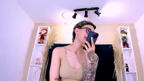 Eva cute online show from February 2026 05:51:02 PM