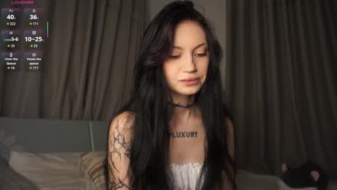 Snapshot of eva_pixie chatting on November 2025 04:42:01 PM Eva online show from November 2025 04:42:01 PM